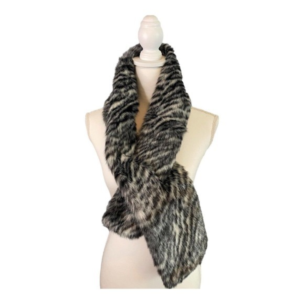 Michael Kors Faux Fur Scarf Animal‎ Print Balck